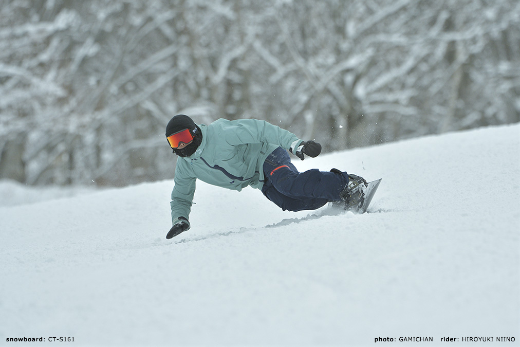 Ogasaka Snowboard Webサイト